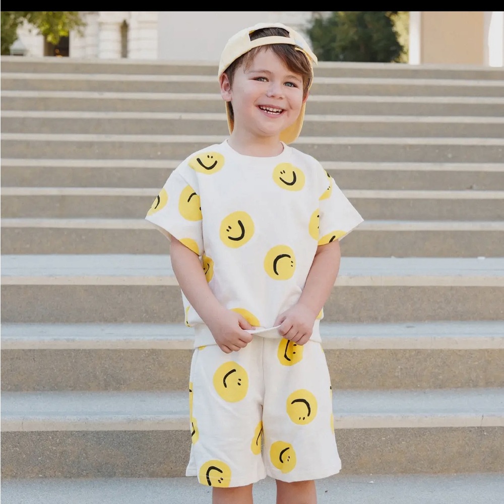 Petite Hailey Smiley Face Outfit